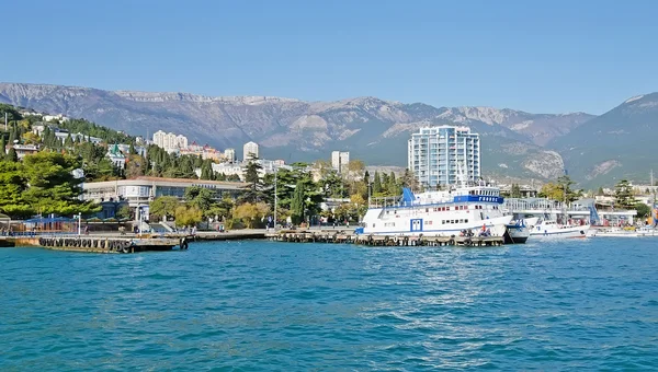 Vedere generală despre Yalta — Fotografie, imagine de stoc