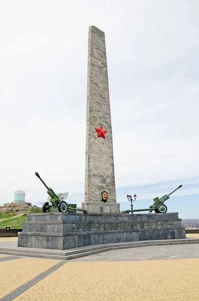 Slava de obelisk op de berg Mitridat in Kertsj — Stockfoto