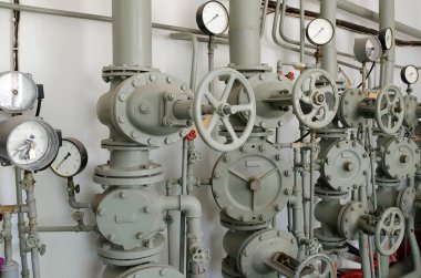 Su sağlama için demir borular