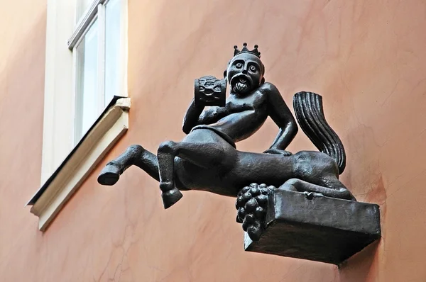 Sculptuur van centaur in centrum van Lviv — Stockfoto