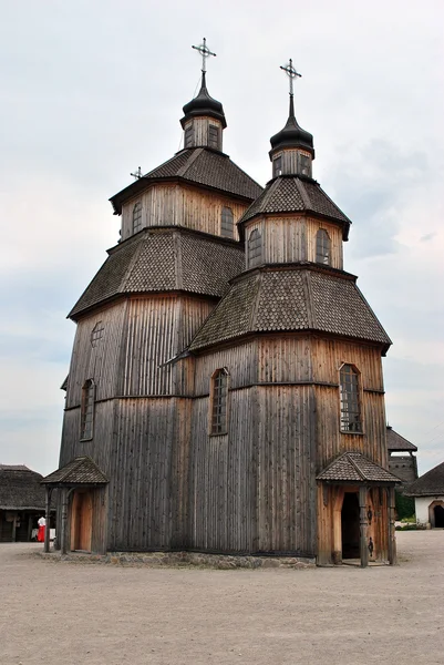 Una antigua iglesia de madera —  Fotos de Stock