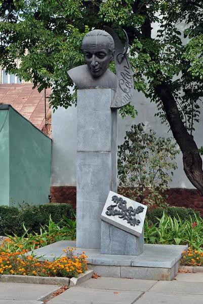 Monumento a Paul Celan en Chernivtsi — Foto de Stock