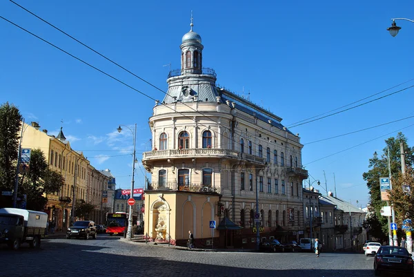 Будинок корабель у Чернівцях — стокове фото