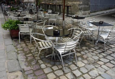 Lviv şehrindeki sokak kafesi.