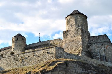 Kalenin iki eski kule