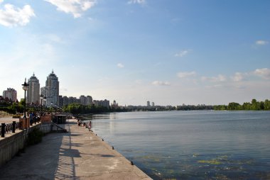 Keson Dnieper dolgu üzerinde ön yüzü