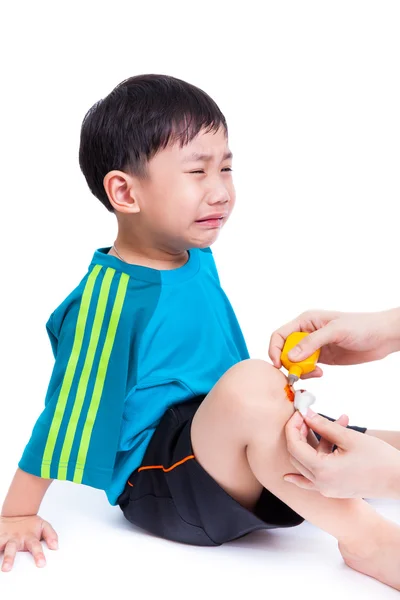Портрет маленького азіатського хлопчика (тай) плаче — стокове фото