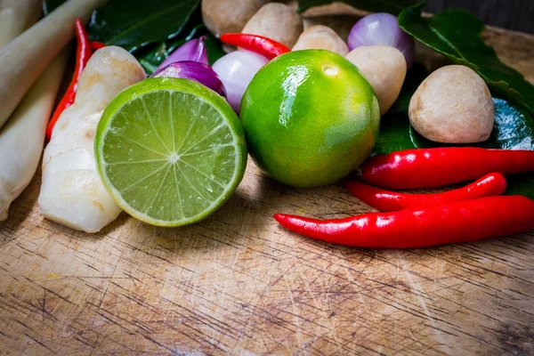 Close up still life with ingredients Thai food (tom yum) on wood — Stock Photo, Image