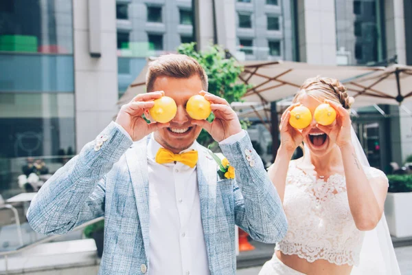 Casamento Limão Noivo Com Noiva Vestido Noiva — Fotografia de Stock