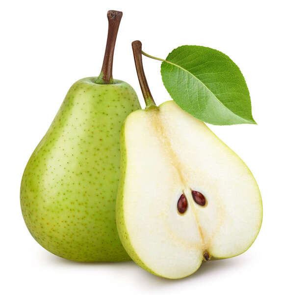 Спелые цельные грушевые плоды с зеленым листом и наполовину изолированы