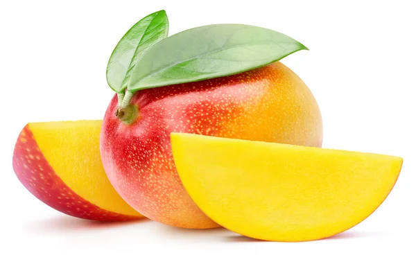 Sugoso mango isolato su sfondo bianco — Foto Stock