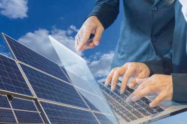 İş adamları, sürdürülebilir kaynaklar kavramı olan yeni bir alternatif enerji kaynağı için bir güneş enerjisi santrali inşa etmeyi planlıyor..