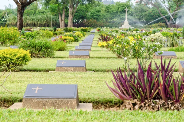 Chungkai War Cemetery, Tailândia — Fotografia de Stock