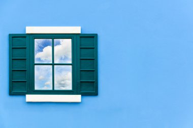 Gökyüzü yansıma pencere cam