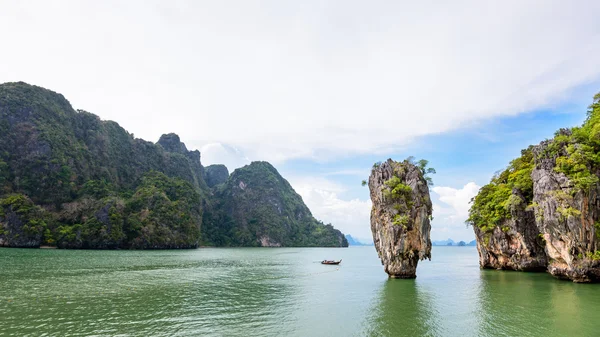 Vista de ángulo alto isla de Khao Tapu — Foto de Stock