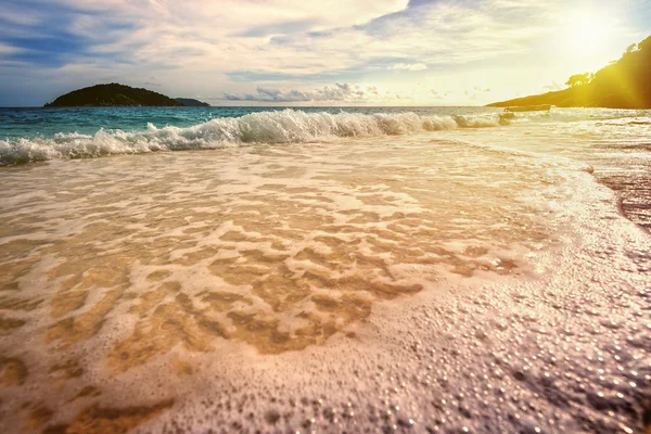 Vintage tarzı beach Tayland Similan Milli Parkı