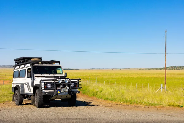 Karoo Südafrika März 2019 Alter Land Rover Defender Parkt Neben — Stockfoto