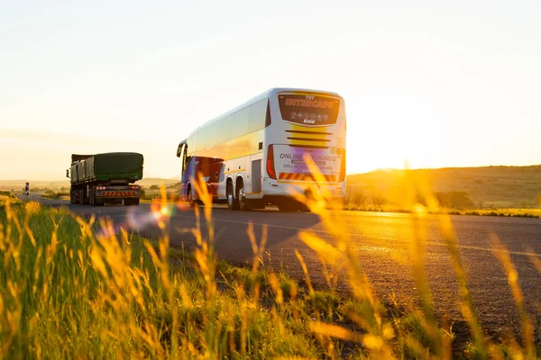 Karoo Afrique Sud Mars 2019 Bus Camion Sur Une Route — Photo