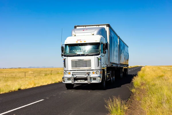 Karoo Zuid Afrika Maart 2019 Overnachten Trucking Logistics Een Landweg — Stockfoto