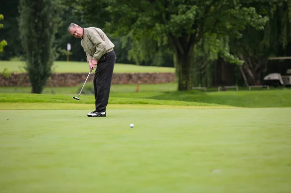 Johannesburg Güney Afrika Kasım 2009 Amatör Golfçüler Yağmurlu Bir Günde — Stok fotoğraf