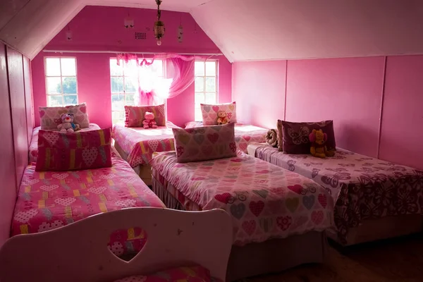 Johannesburg Rpa Kwiecień 2015 Wnętrze Dziewczęcej Sypialni Sierocińcu Dziecięcym — Zdjęcie stockowe