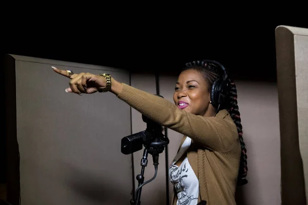 Johannesburg South Africa April 2015 Arielle Gabon Singer Recording Vocal — 스톡 사진