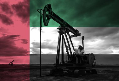 Gün batımında kırsal kesimde petrol arama çalışmalarına başlandı.