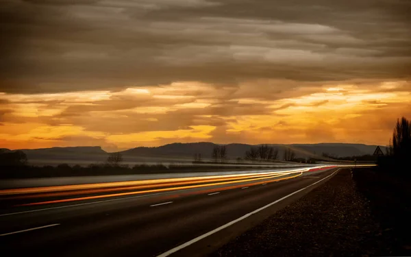 Zachód Słońca Nad Autostradą — Zdjęcie stockowe