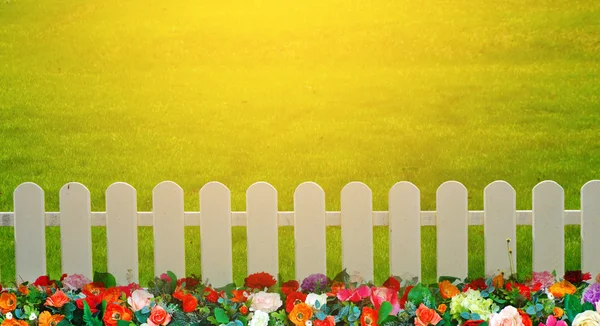 Cerca de madera del jardín — Foto de stock © Sergios #2002339