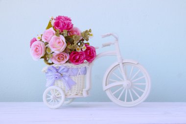 Stok fotoğraf plastik çiçek buketi çiçek izole arka plan üzerinde