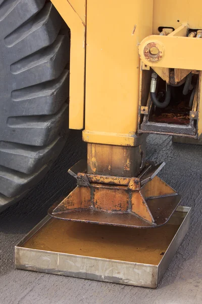 Nueva rueda amarilla grande - Stock Image — Foto de Stock