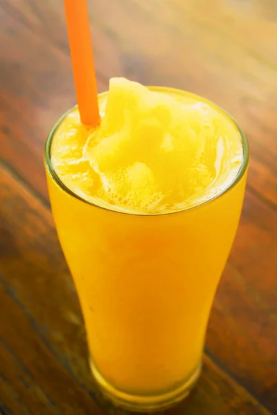 Zdjęcie - pomarańczowy sok smoothie — Zdjęcie stockowe