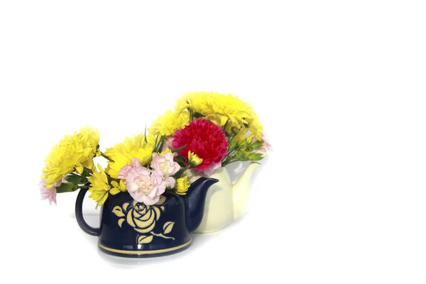 股票康乃馨鲜花静物照片的花瓶 — 图库照片
