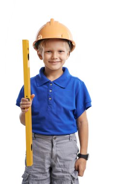 Sevimli küçük çocuk kask içinde
