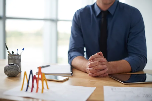 Dirigente aziendale sul posto di lavoro — Foto Stock