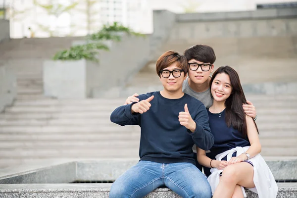 Tři přátelé asijské — Stock fotografie