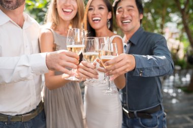 Mutlu arkadaş tost ekmegi