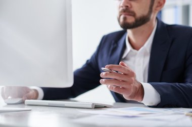 Girişimci iş ile eller