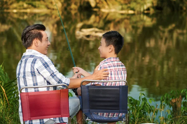 Pesca uomo e figlio — Foto Stock