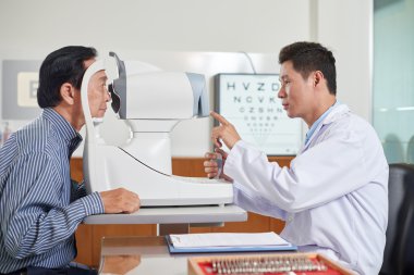 Doktor açıklayan komuta sizde