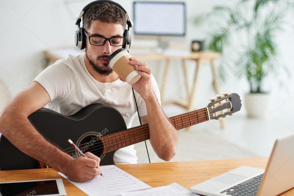 конкурс закат гитары гитаристы. супер гитара фото. история русского рока книга. Can you play the piano. супер гитара.