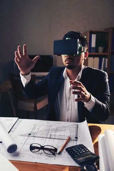 Ingeniero en gafas VR —  Fotos de Stock