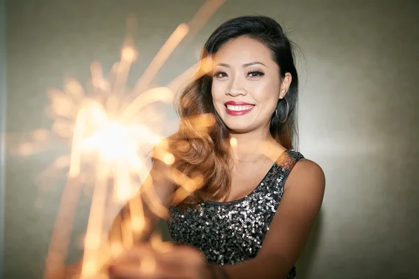 Girl holding bengal light — Stock Photo, Image