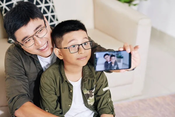Happy Joyful Vietnamese Father Son Taking Selfie Smartphone Filming Video — Stock Photo, Image