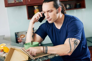 Kaşlarını çatan Adam Okuma Raporu