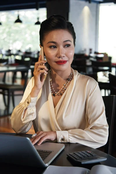 Elegant Business at Restaurant Table — Stock Fotó