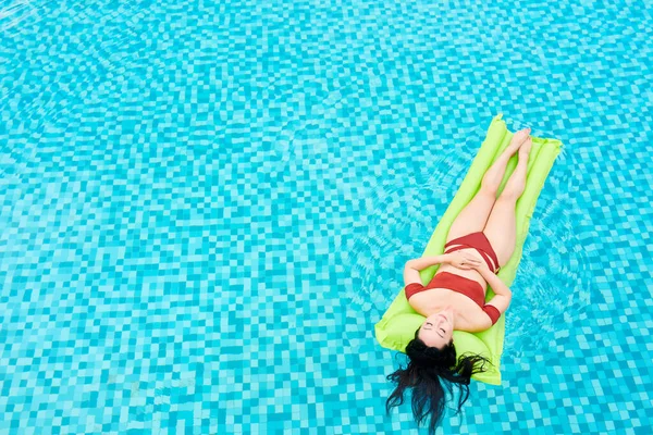 Woman On Inflatable Mattress — Stock Photo, Image