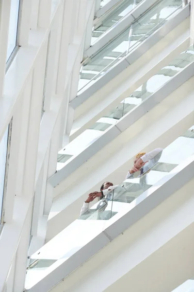 Business Partners Standing on Balcony — Stock Photo, Image