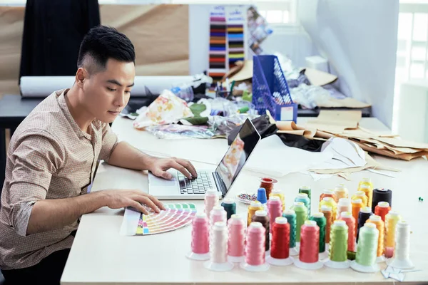 Fashion Designer Working on New Collection — Stock Photo, Image