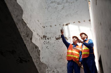 Baş Mühendis ve Müteahhit